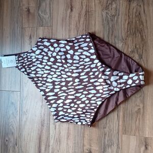 Baiia Brown and White Reversible one Shoulder One Piece Bathing Suits